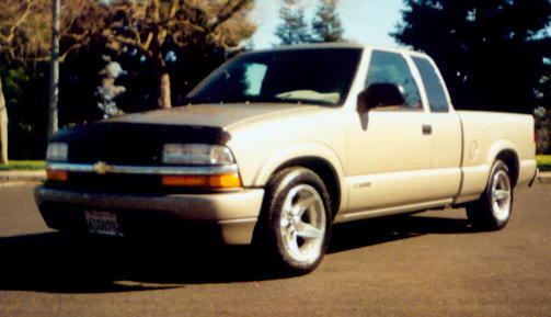  2001 Chevrolet S10 Pickup LS