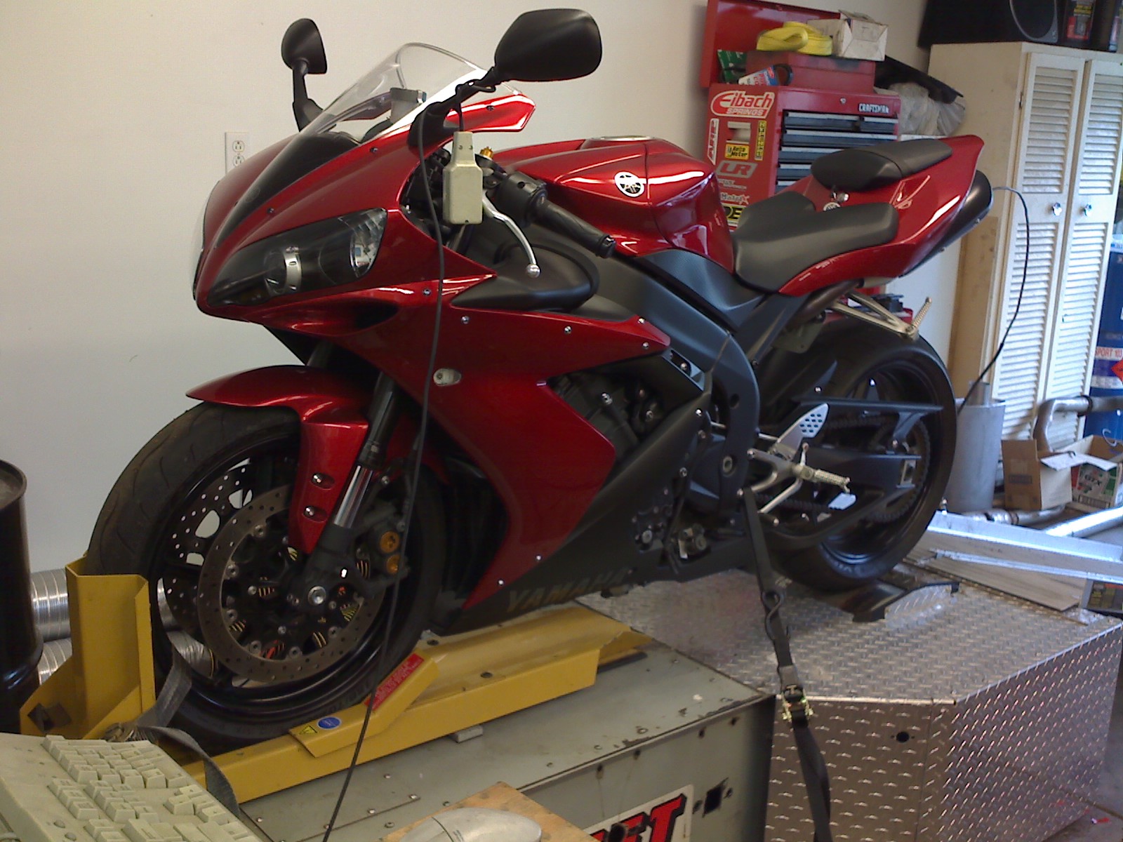 2005  Yamaha YZF R1 picture, mods, upgrades