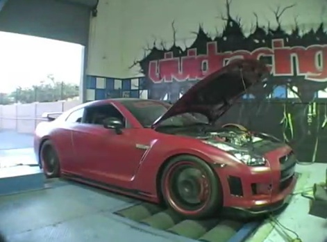 2009  Nissan GT-R Vivid Racing picture, mods, upgrades