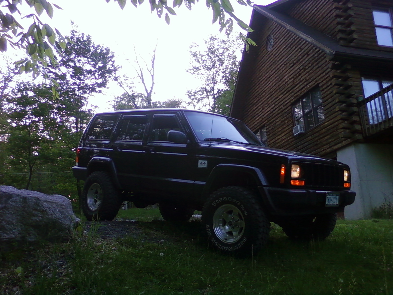 2000  Jeep Cherokee Sport 4.0 HO picture, mods, upgrades