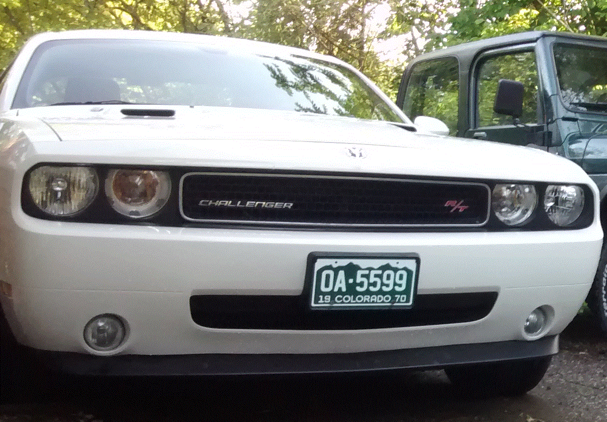 2010 White Dodge Challenger R/T 6 Speed Manual picture, mods, upgrades
