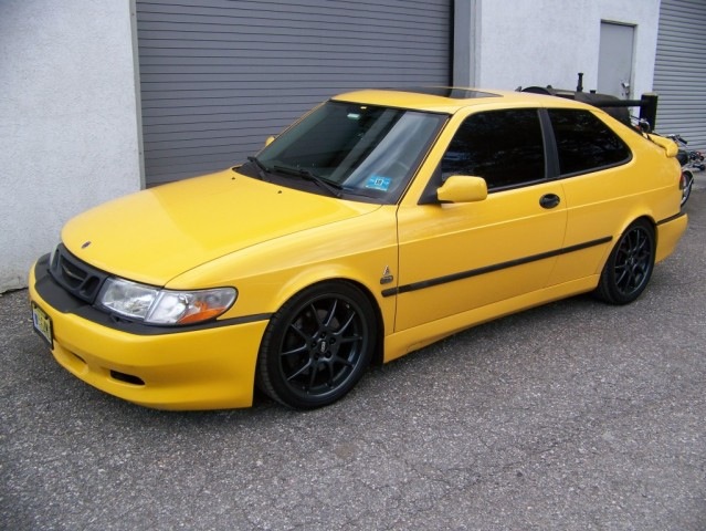 Yellow 2000 Saab 9-3 viggen