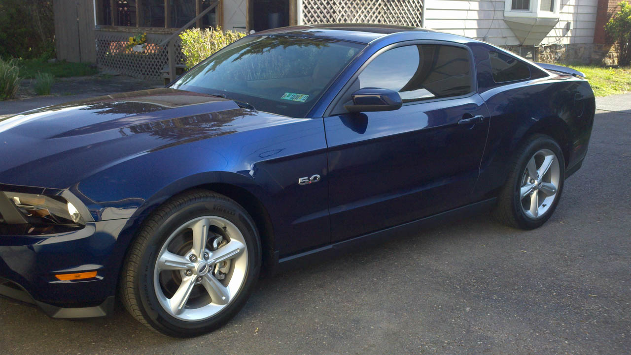 Kona Blue 2011 Ford Mustang GT