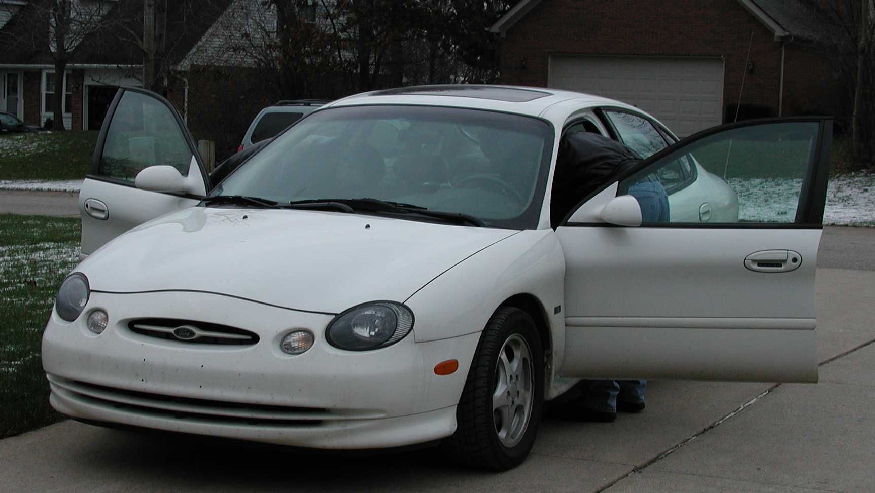  1999 Ford Taurus SHO