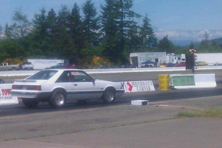 White 1989 Ford Mustang LX