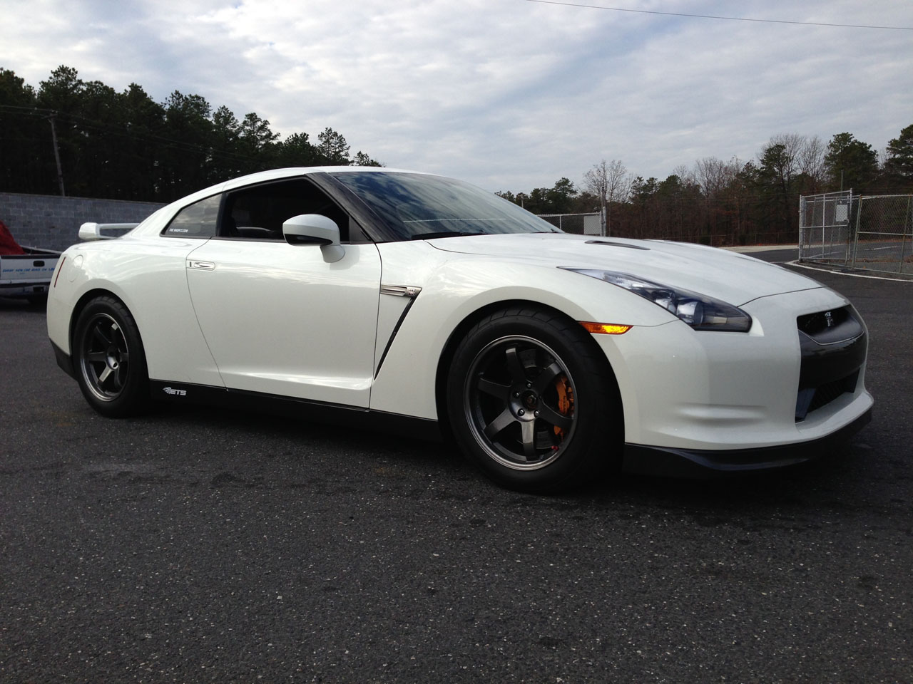 2010 White Nissan GT-R The Shop Ct picture, mods, upgrades