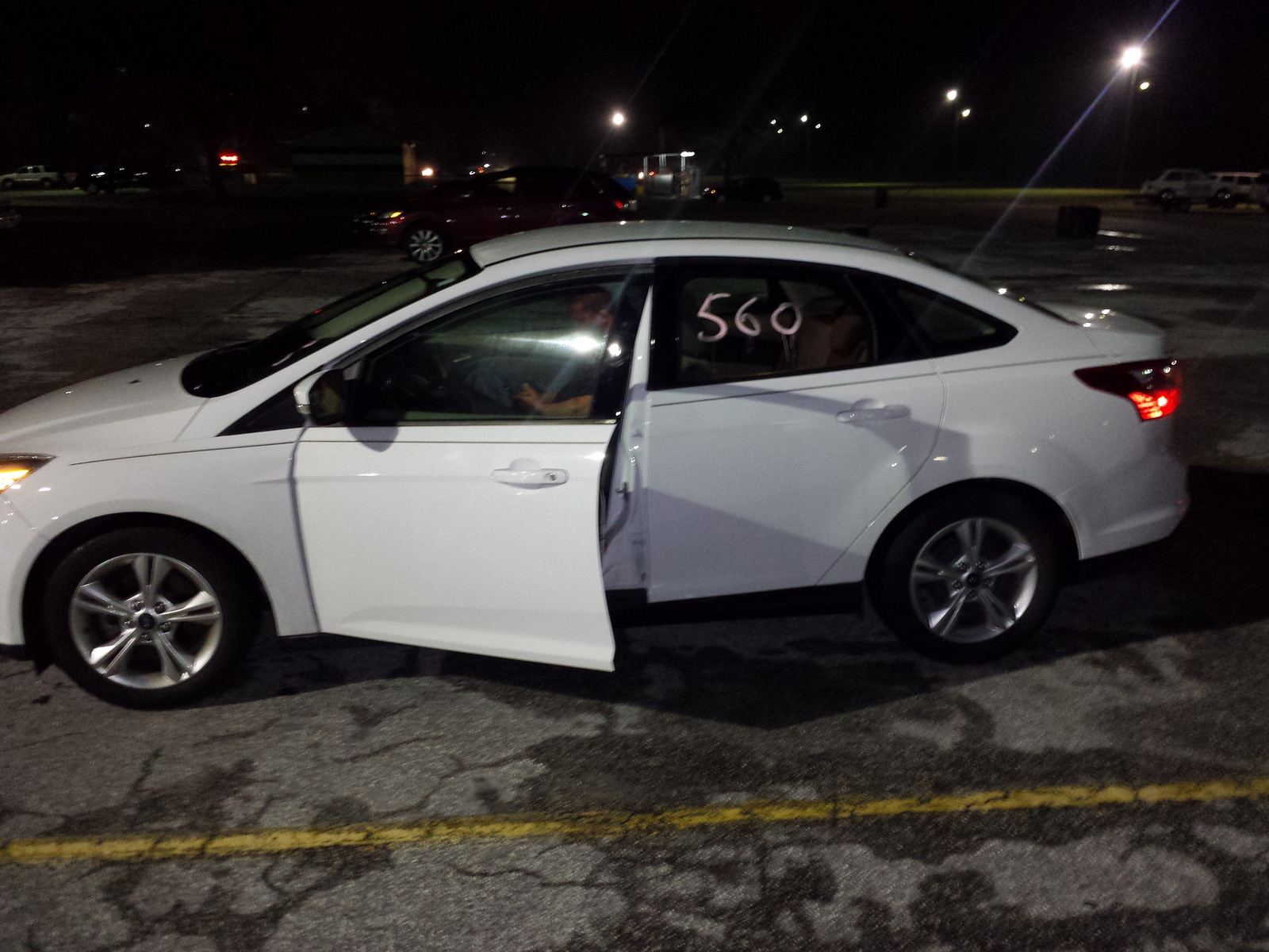 2013 Oxford White Ford Focus SE picture, mods, upgrades