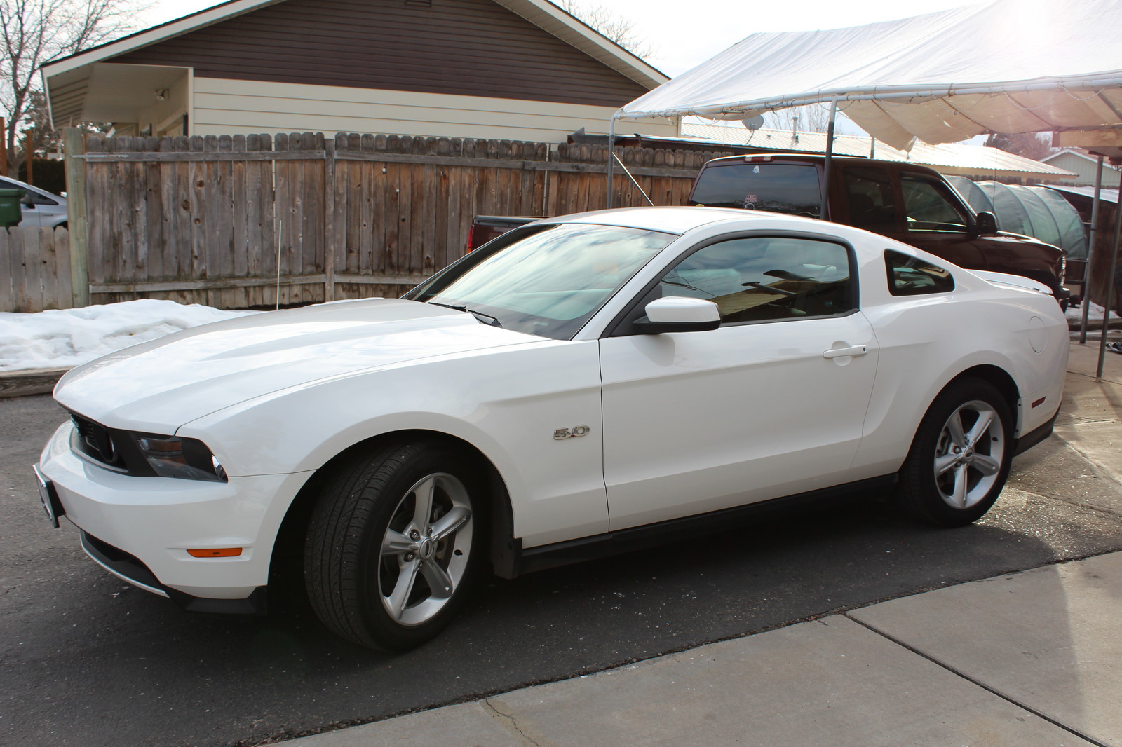 Performance White 2012 Ford Mustang GT