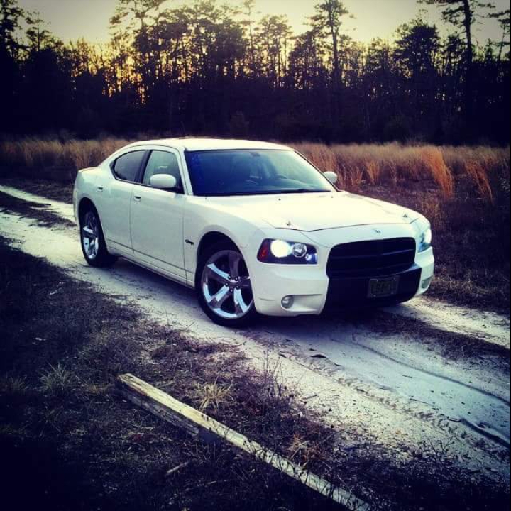 Stone White 2008 Dodge Charger RT