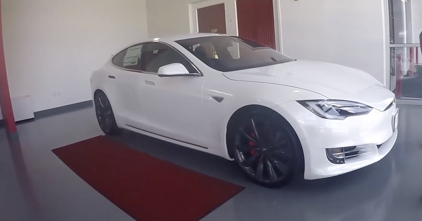 2016 White Tesla Model S P90DL v2 picture, mods, upgrades