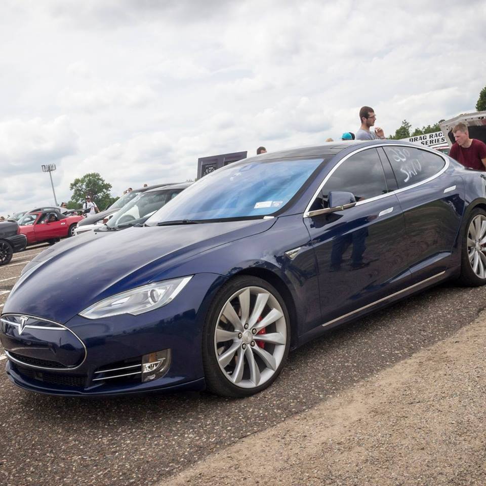 2015 blue Tesla Model S p90dl picture, mods, upgrades