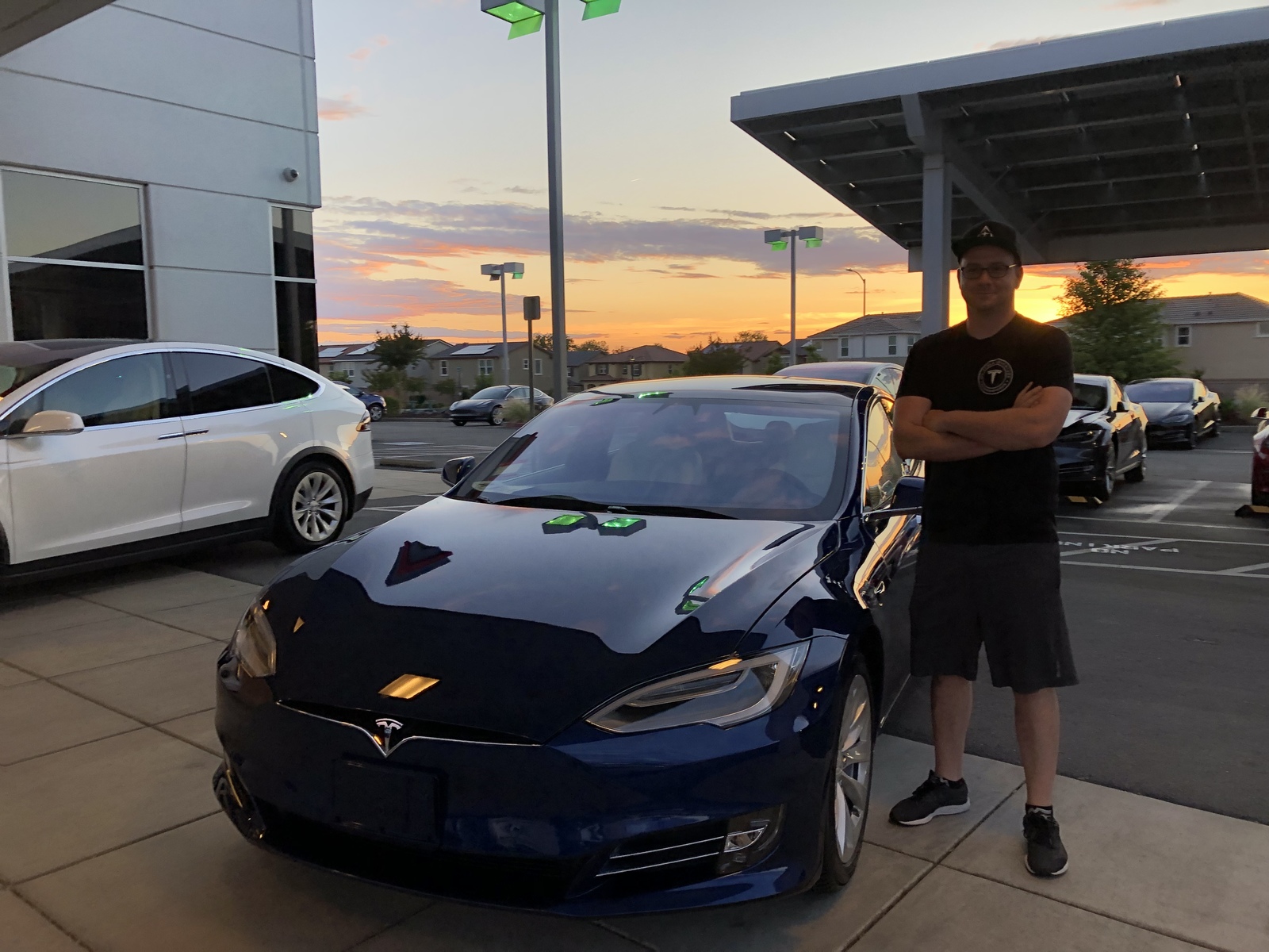 Deep Metallic Blue 2019 Tesla Model S Long Range Performance Ludicrous P100DL