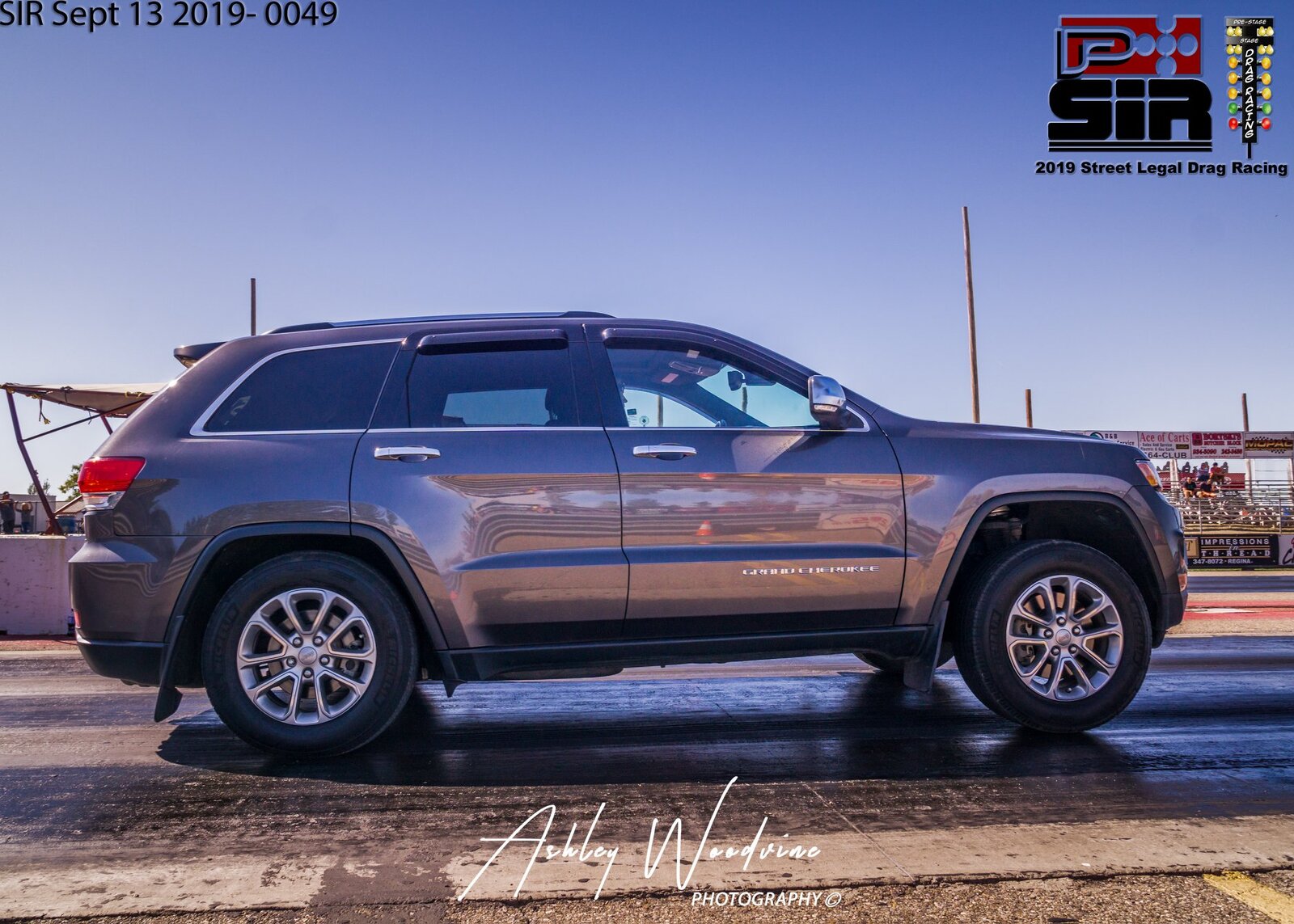2014 Grey Jeep Grand Cherokee Limited  5.7L picture, mods, upgrades