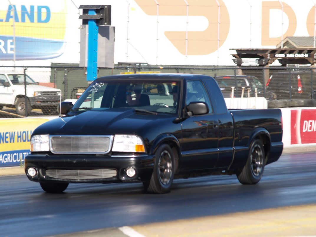 1999 Black Chevrolet S10 Pickup LS picture, mods, upgrades