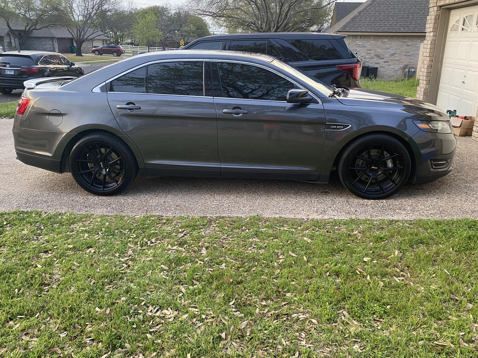2017 Magnetic Ford Taurus SHO picture, mods, upgrades