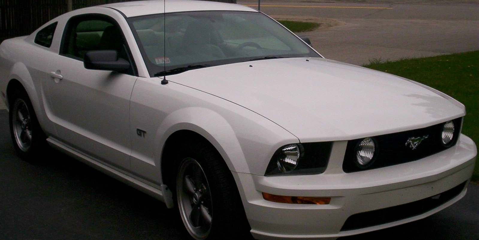  2005 Ford Mustang GT Vortech S-Trim Supercharger