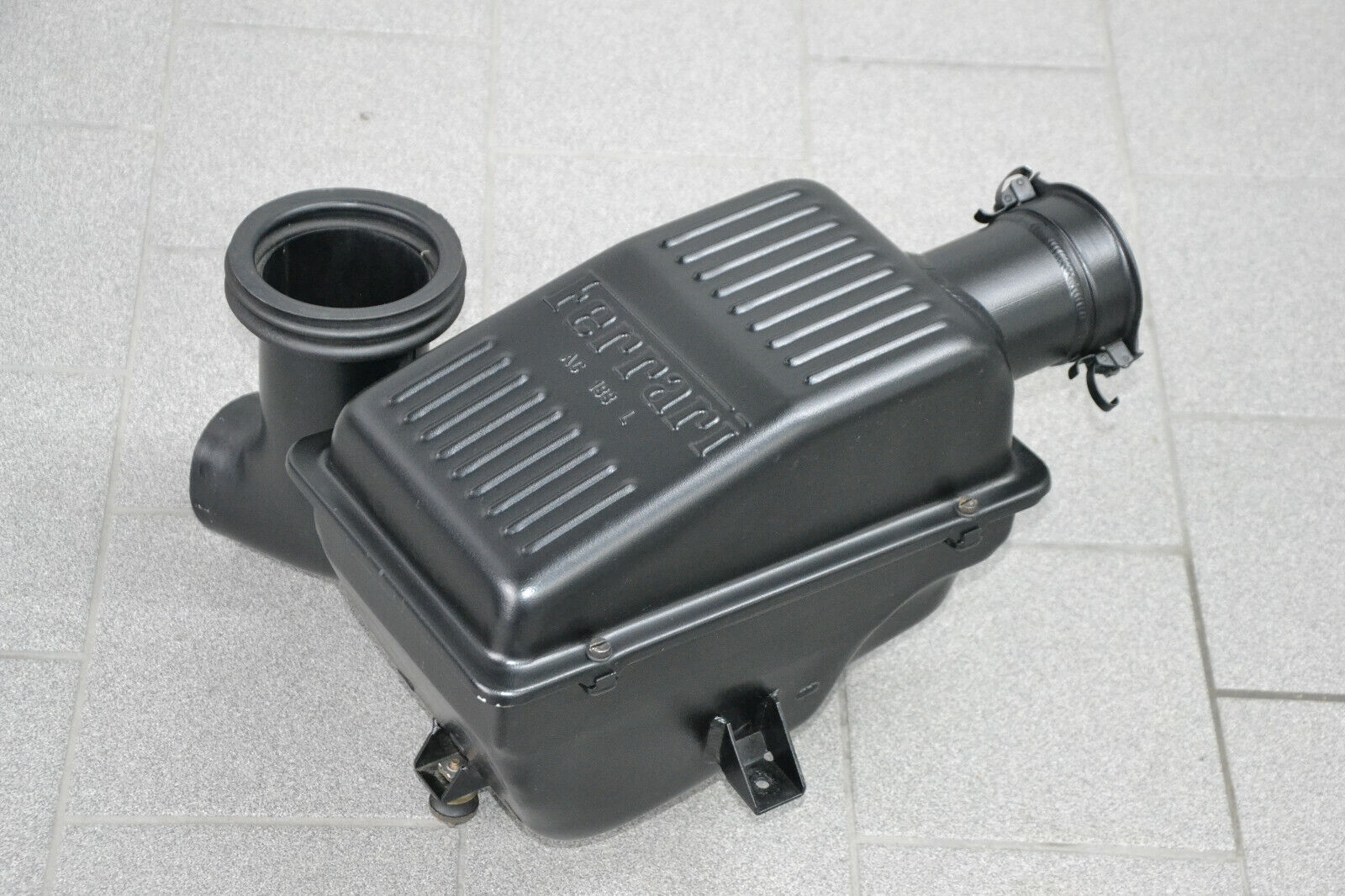 Ferrari 550 Maranello air filter box left LH air filter box intake 168088
