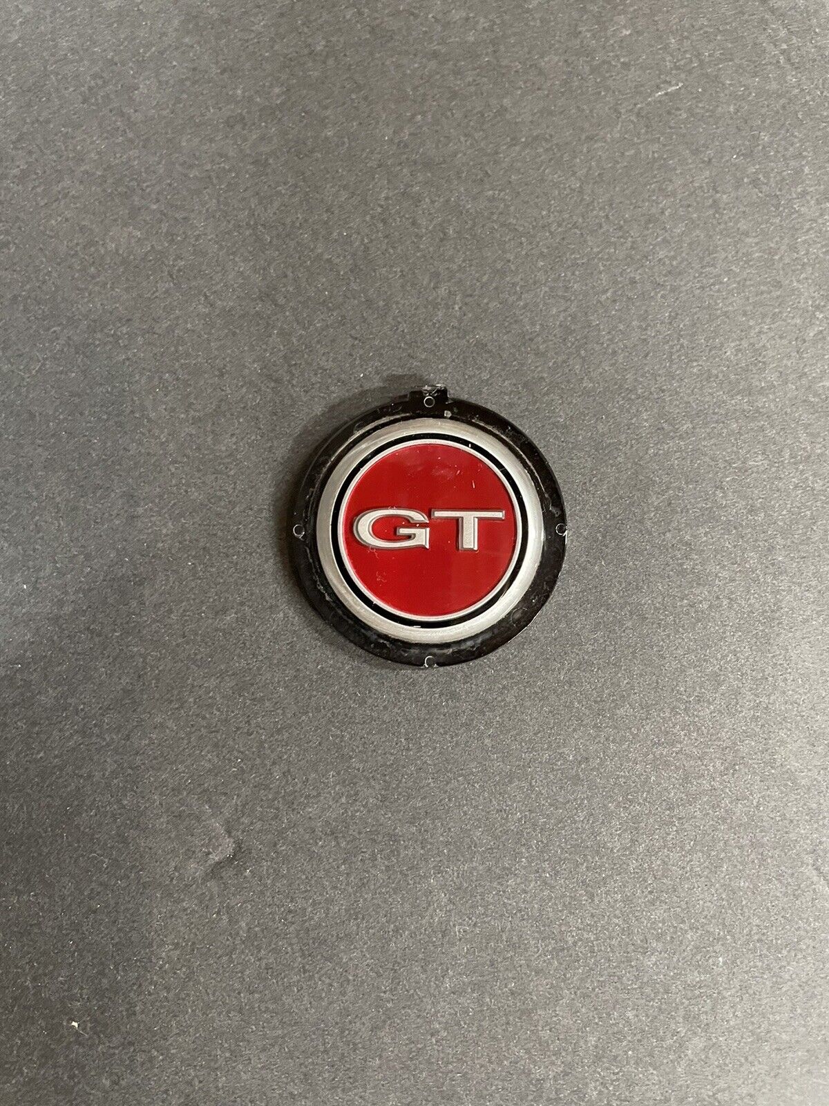 Vega GT steering GM Steering wheel horn button emblem 1971-1977. Good Condition.