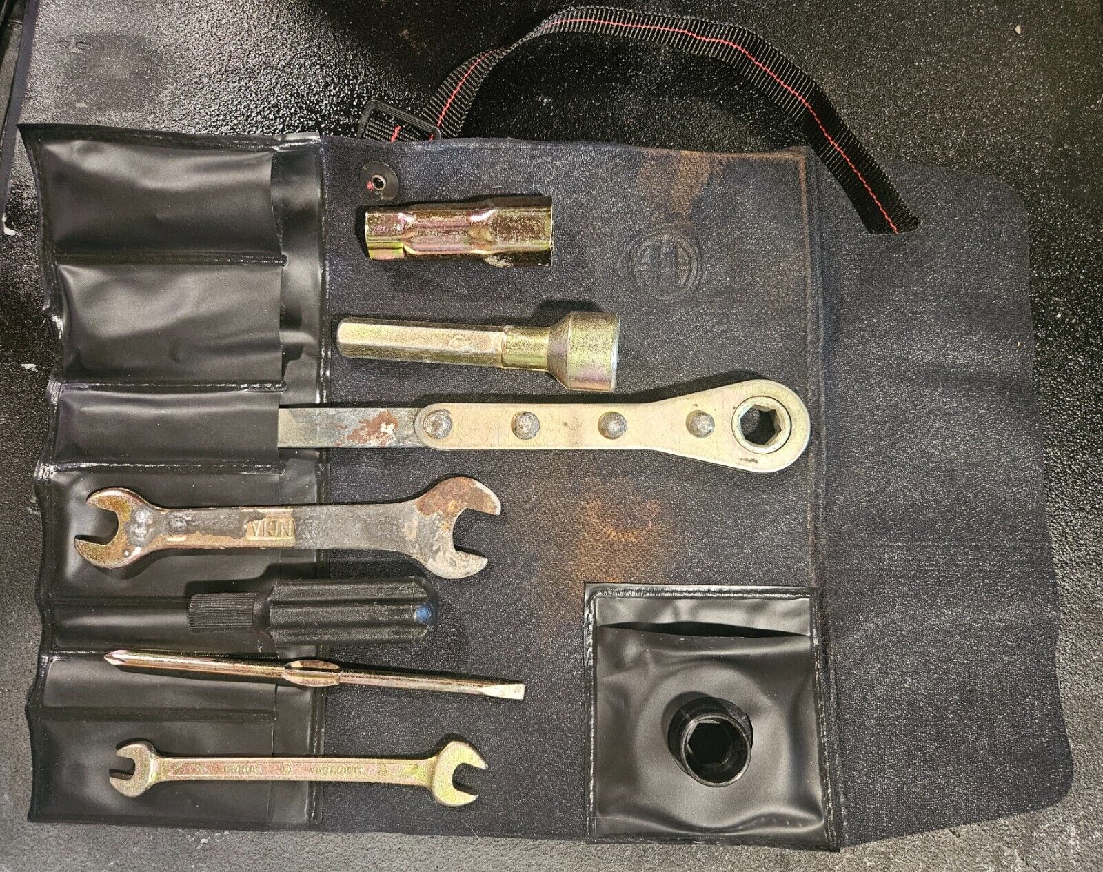 Lancia Delta Integrale Evo Tool Kit Incomplete 82429646 95513909