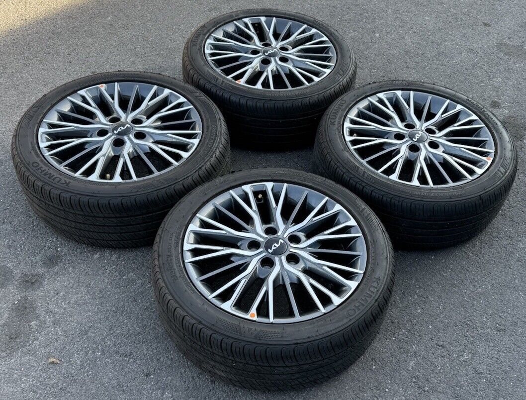 Set Of OEM 17” wheel rim For KIA Forte Sedan 52910-M7800 With KUMHO Tires