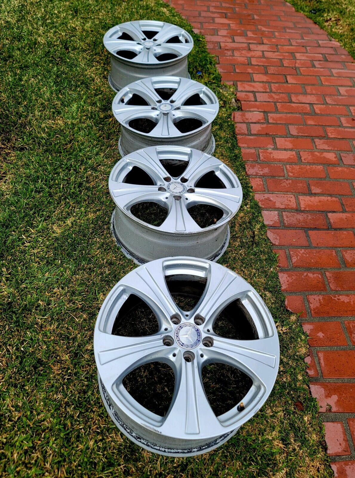 Set of 4 Genuine Original Mercedes GLC300 Wheels Rims 18\