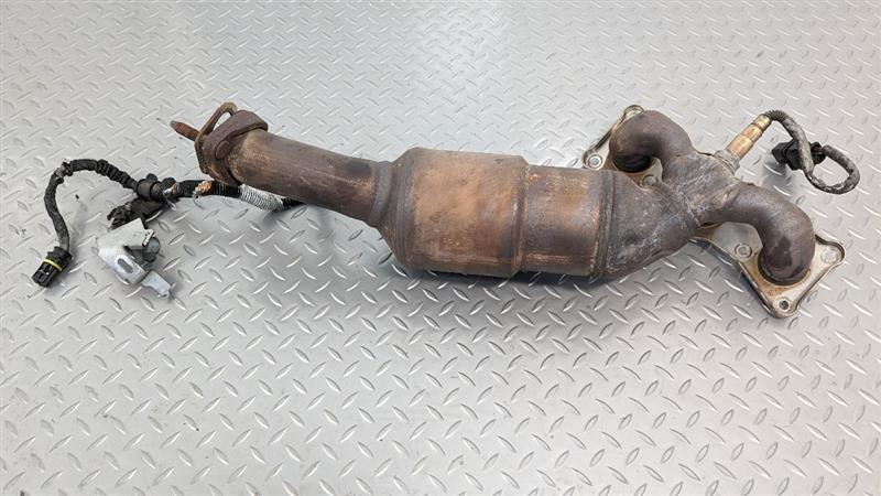 2006-2011 BMW 330I EXHAUST DOWNPIPE 18407568615 OEM