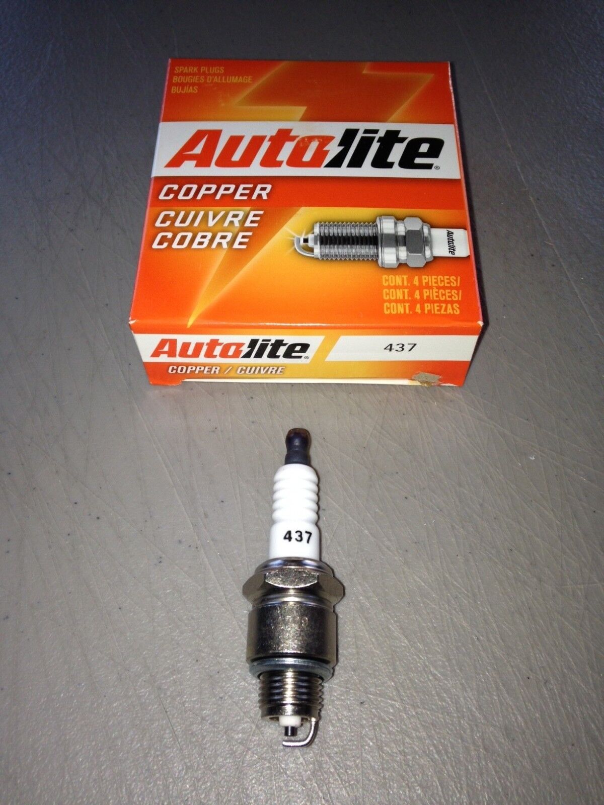 FOUR(4) Autolite 437 Copper Core Spark Plug BOX fits H14Y 45LS AL52 167-0298 