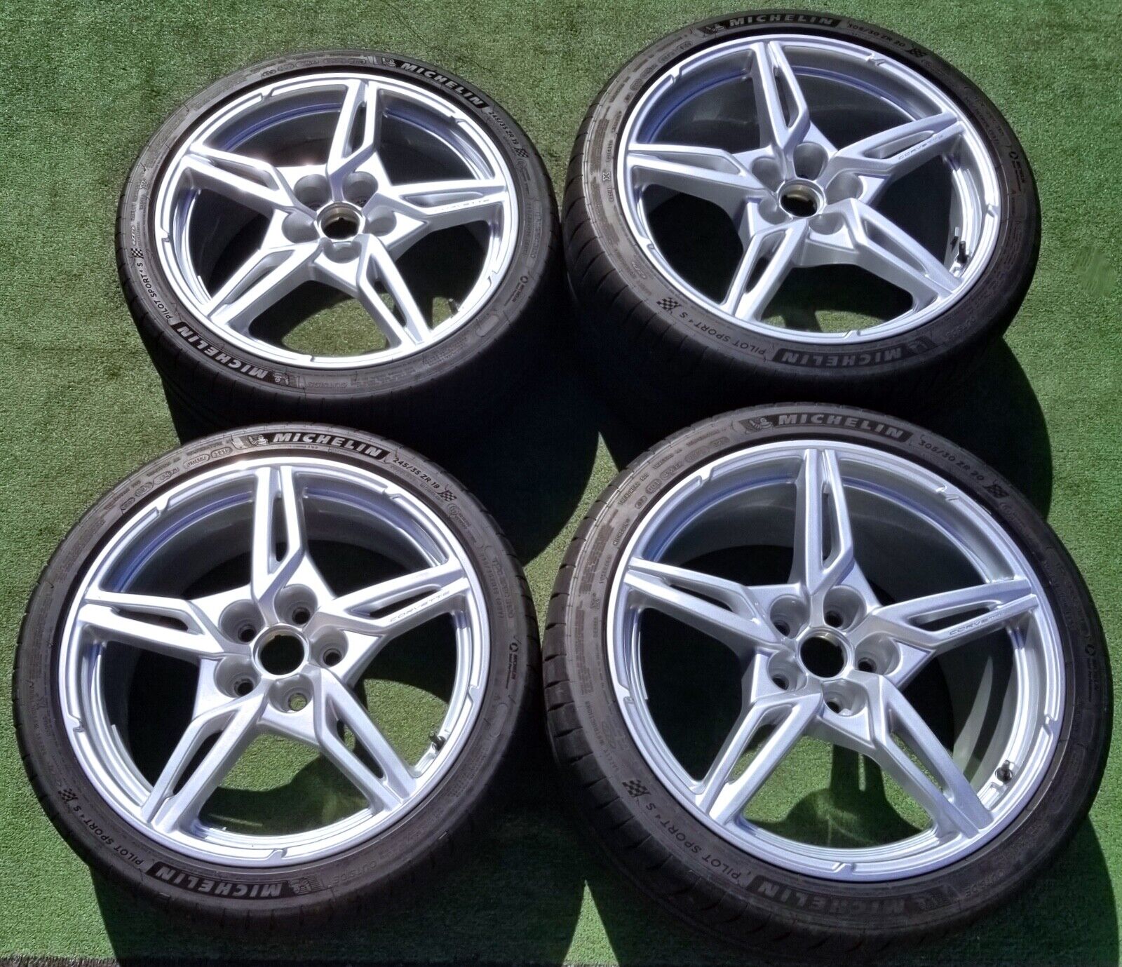 Factory Chevrolet Corvette Wheels Tires Stingray C8 Genuine OEM Michelin Runflat