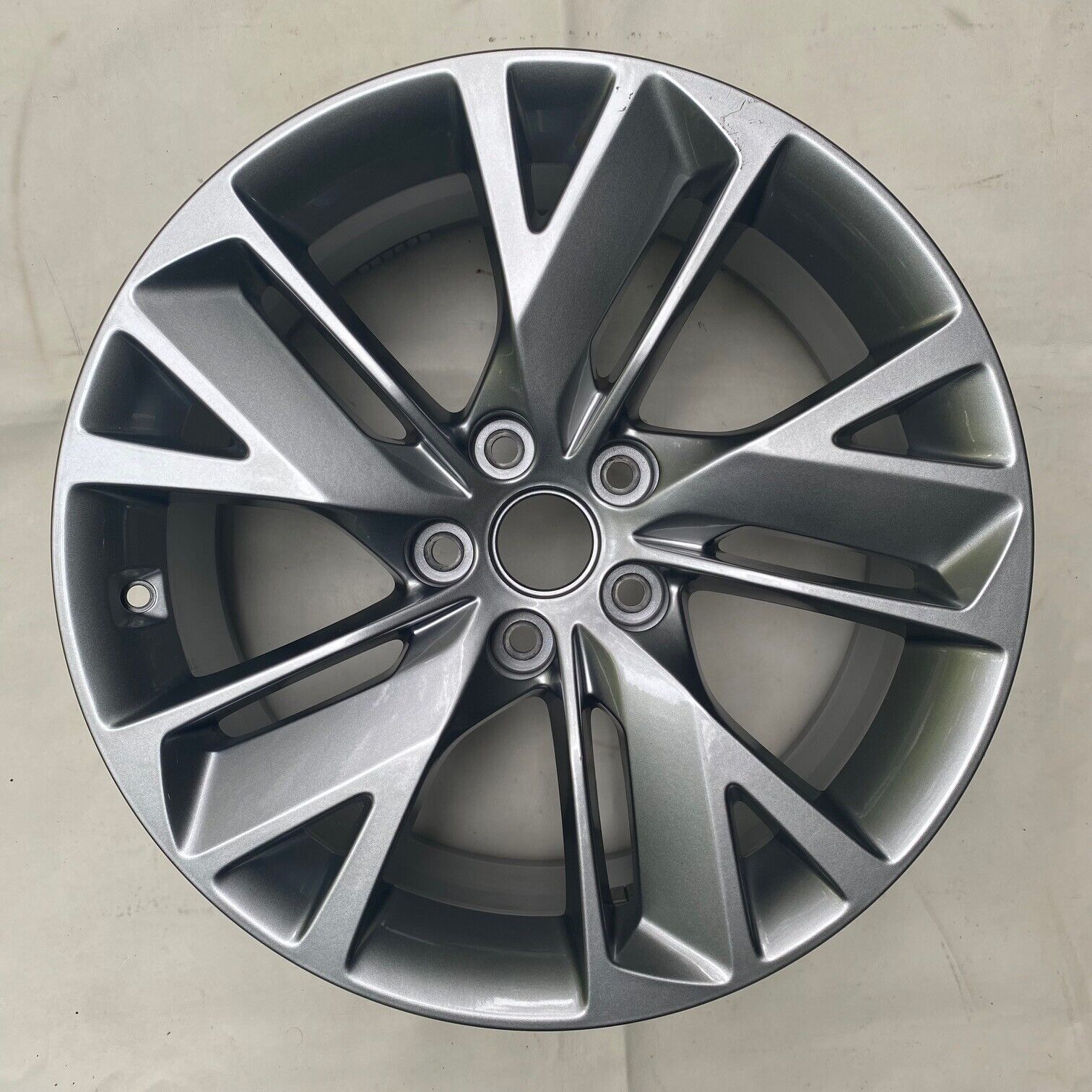 2022-2023 Genuine Hyundai Genesis GV70 Wheel/Rim Silver Painted #52910AR000