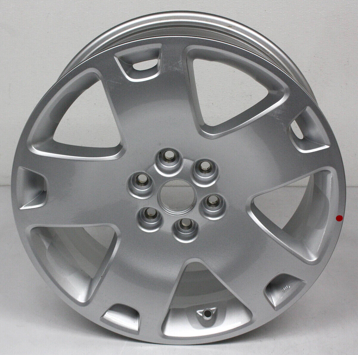 OEM 18 inch alloy wheel For 2009-2011 KIA Borrego 52910-2J250 Silver