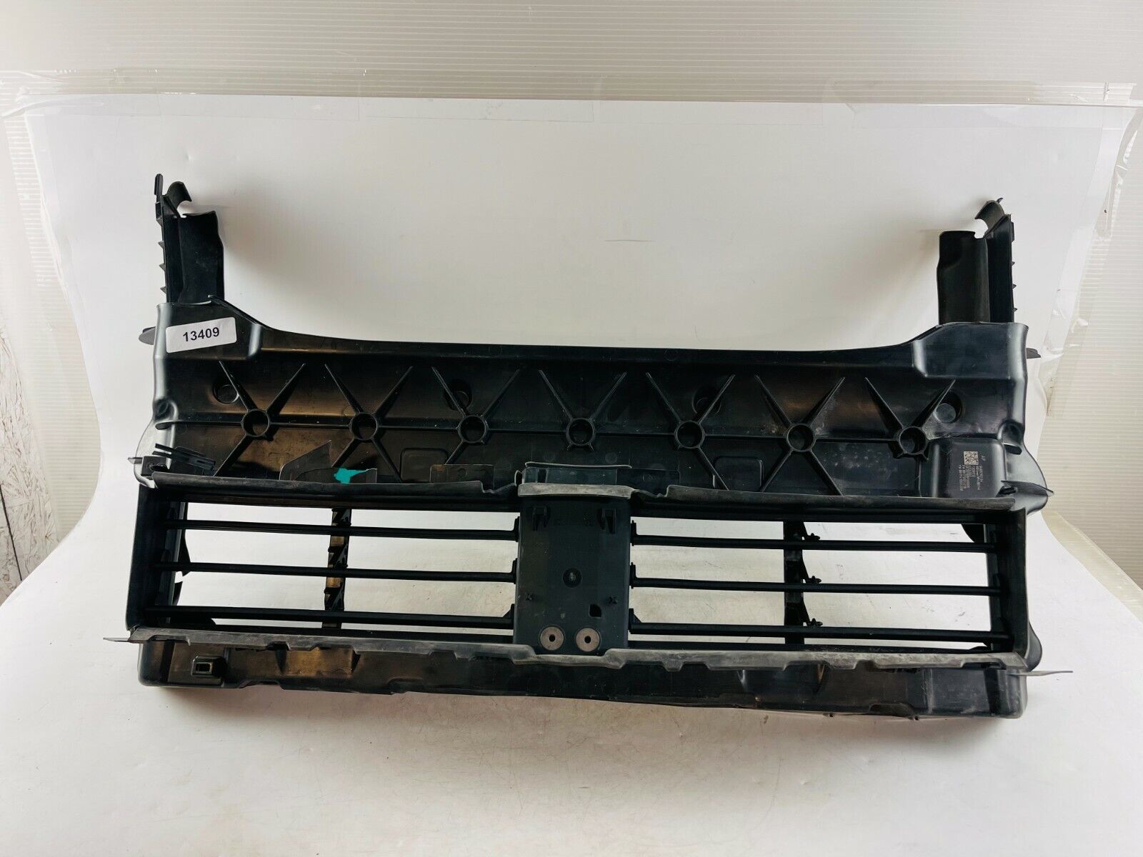 2019 2020 2021 2022 BMW 1 SERIES F40 RADIATOR ACTIVE AIR SHUTTER GRILLE OEM