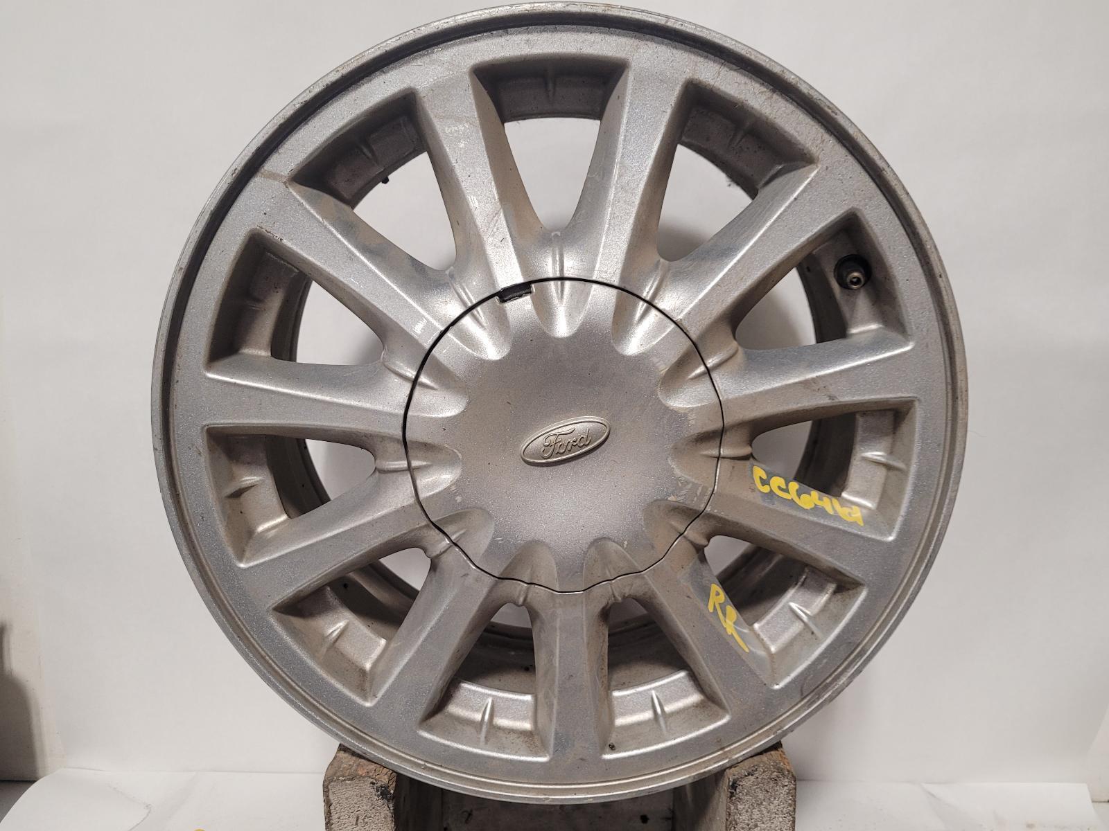 Used Wheel fits: 2000 Ford Windstar 15x6-1/2 11 spoke aluminum Grade B