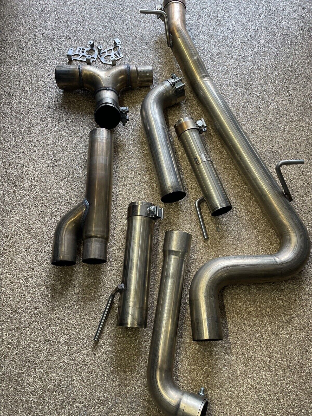 Rs3 8Y AWE TRACK EDITION Audi 22-24 8Y RS3 Cat-Back Exhaust System