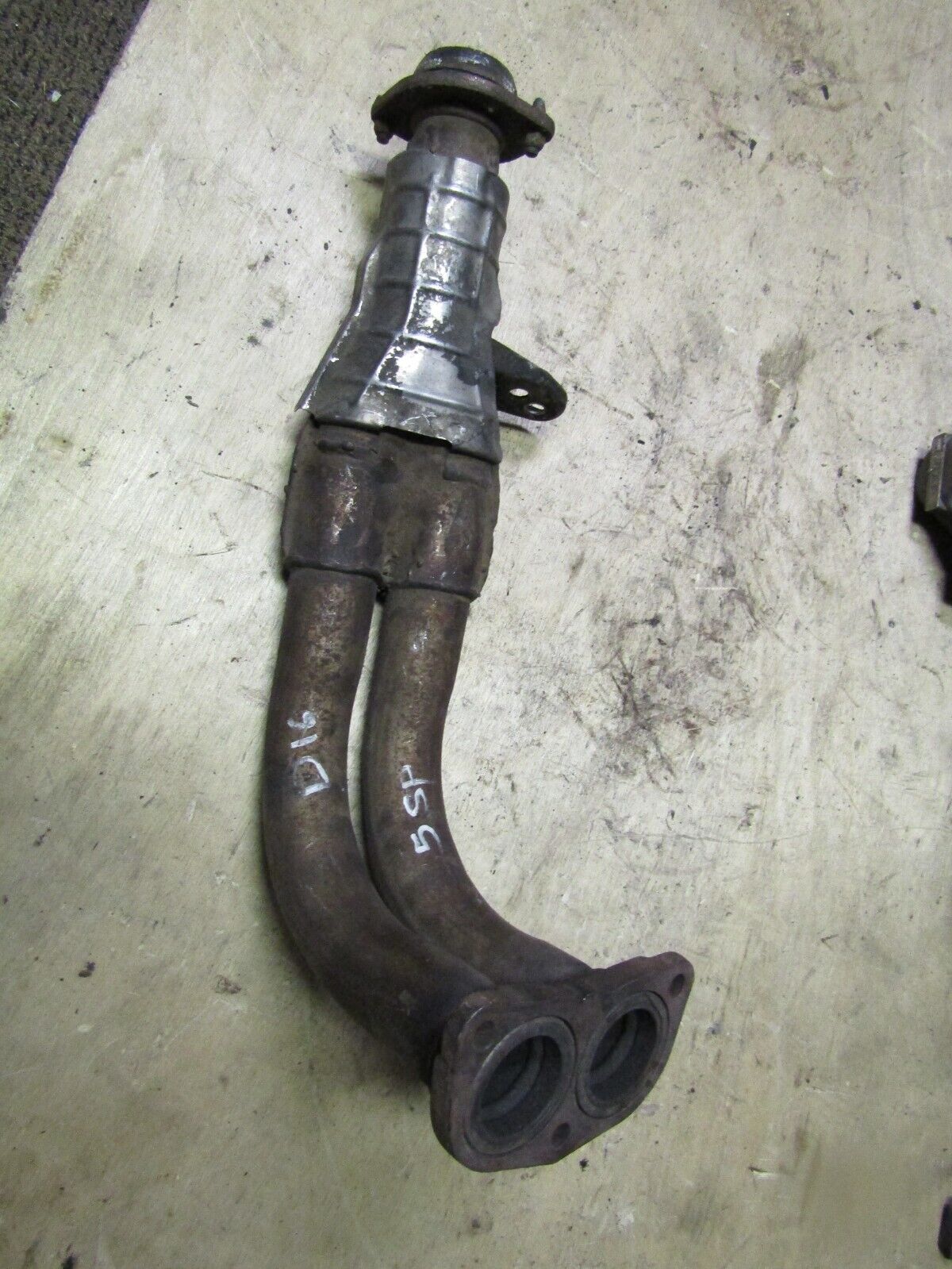 JDM Honda Civic D16 downpipe with M/T manual transmission