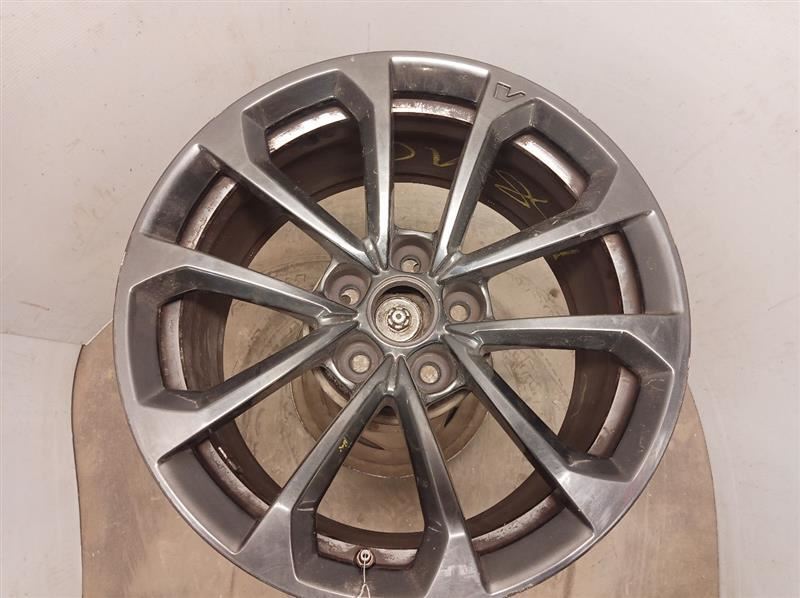 *SCUFFS* 18x9 Rim Wheel from 2017 Cadillac ATS-V 10324559