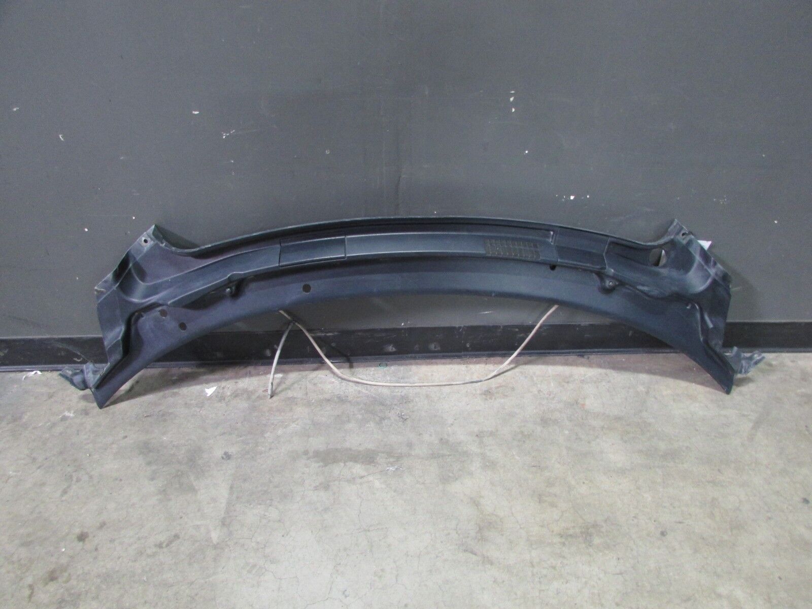Lamborghini Gallardo, Cowl Vent Panel, Damaged Ends, Used, P/N 401819413