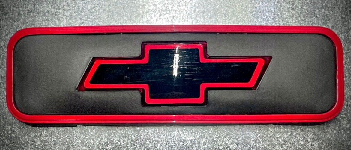 🔥94-98 Mexican 400ss Cheyenne Grill Emblem Black and Red color NEW Hrdwre Incl