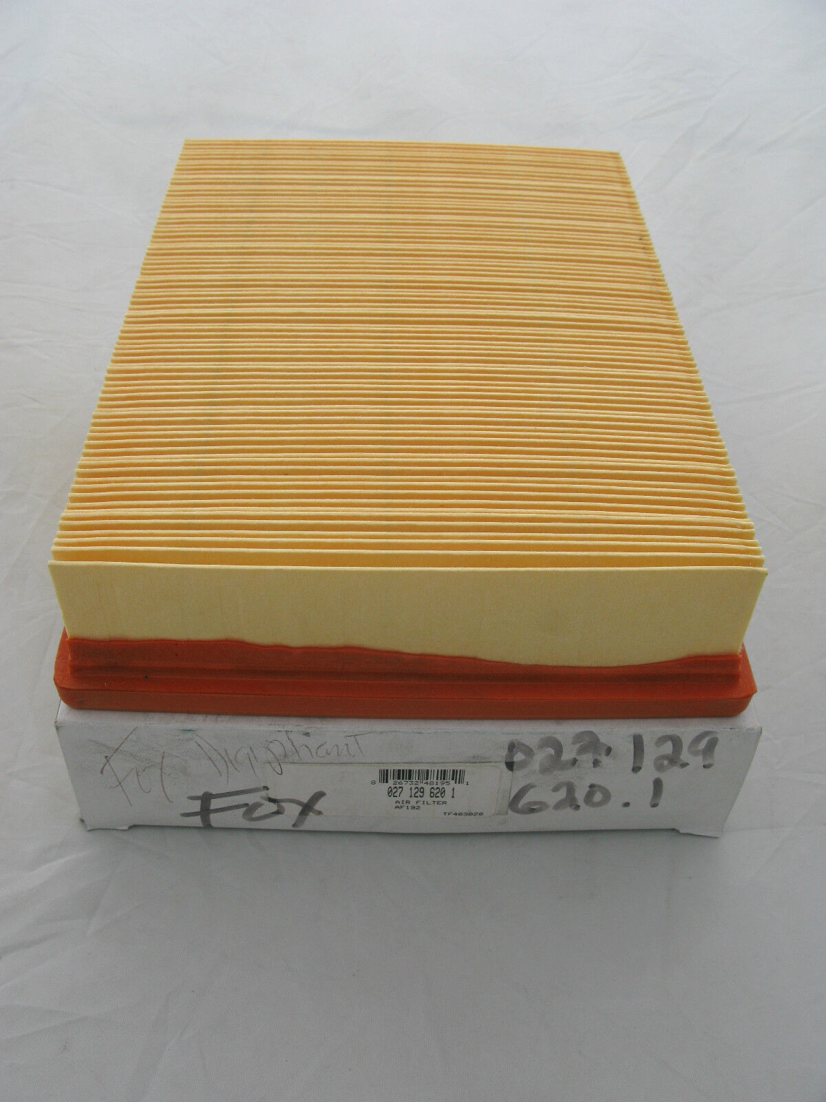 New old stock Engine Air Filter fit VW FOX 87-93 (027 129 620 1)