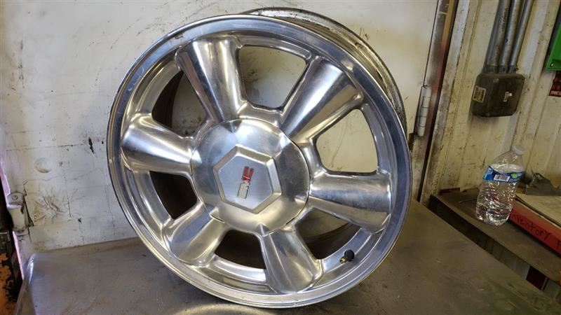Aluminum Wheel 17x7 6 Spoke Polished Fits 02-07 ENVOY 1089423
