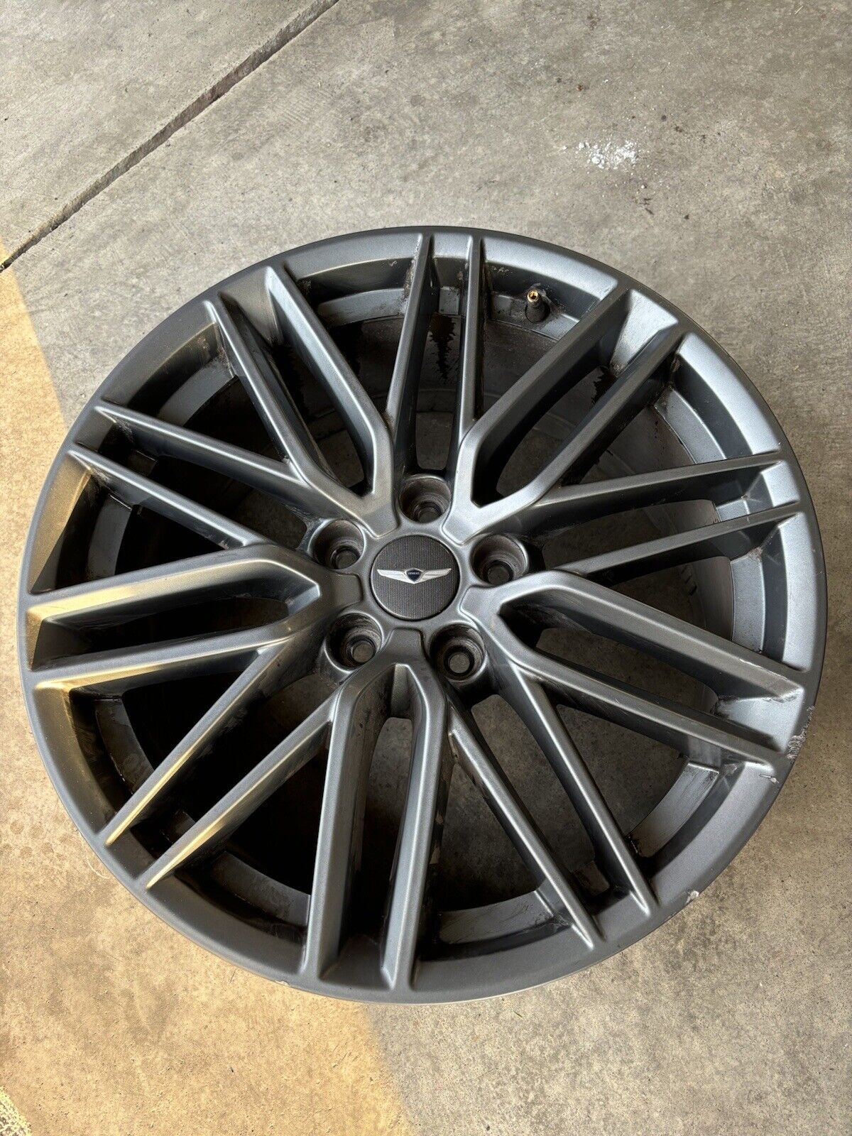 OEM 18 inch alloy wheel For Genesis G70 Gray 52910-G9110