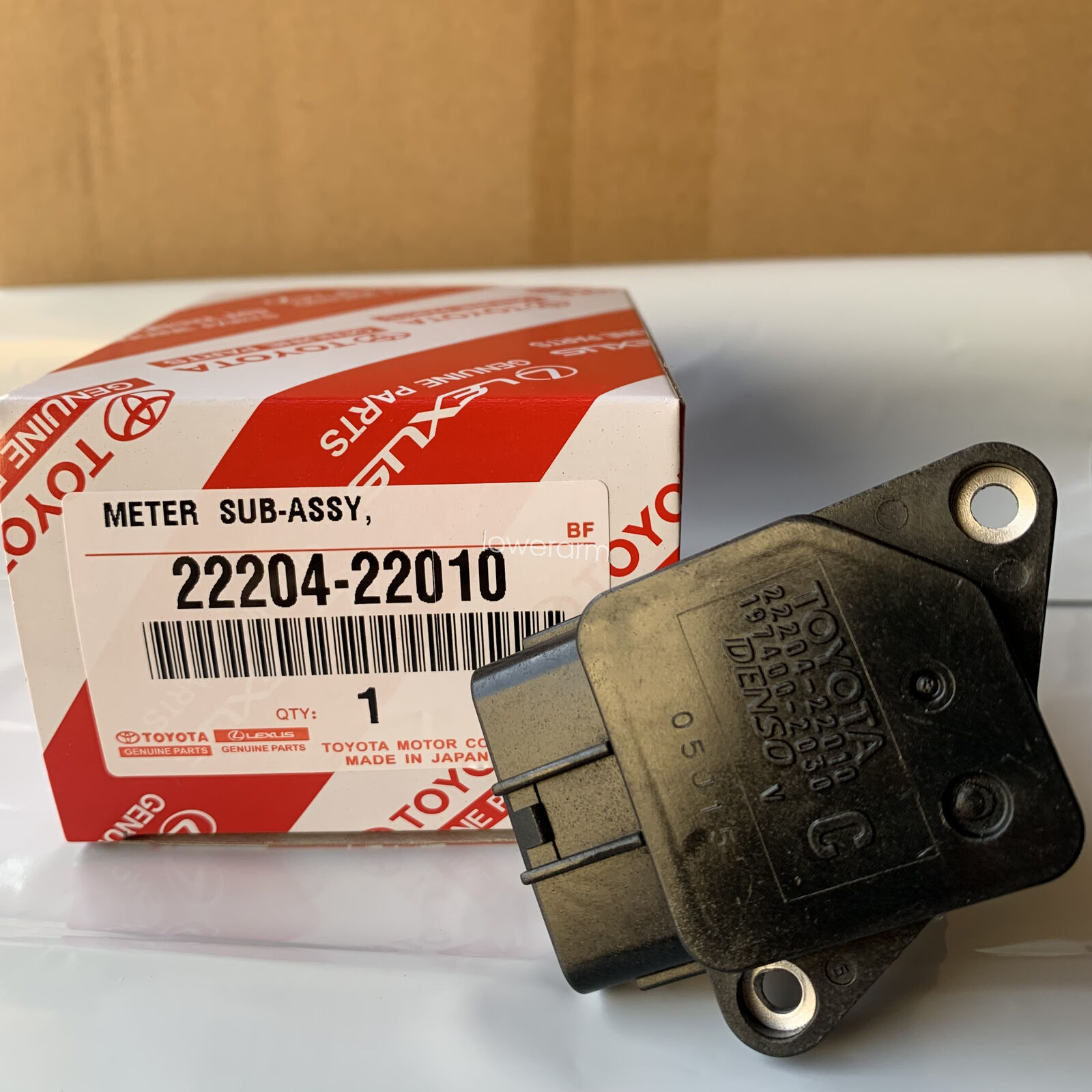 Authenticity Mass Air Flow Meter MAF Sensor for Lexus Scion DENSO 22204-22010