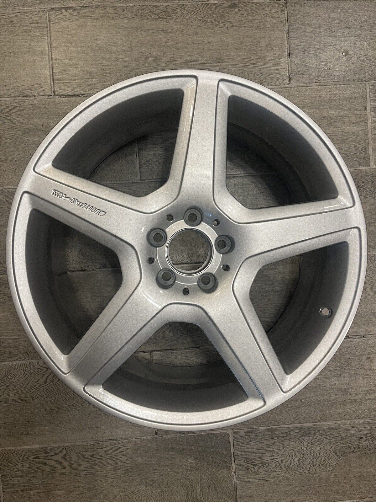 Mercedes Benz AMG Factory Wheel S63 S65 20 x 8.5 S550 S600 OEM A2214012402 85061