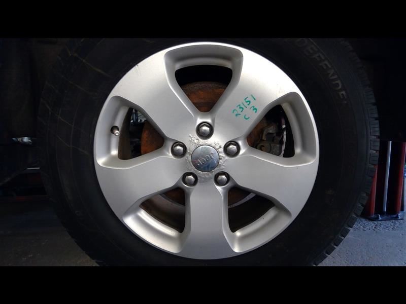 Wheel Road Wheel 18x8 Painted Silver Fits 11-13 GRAND CHEROKEE 240999