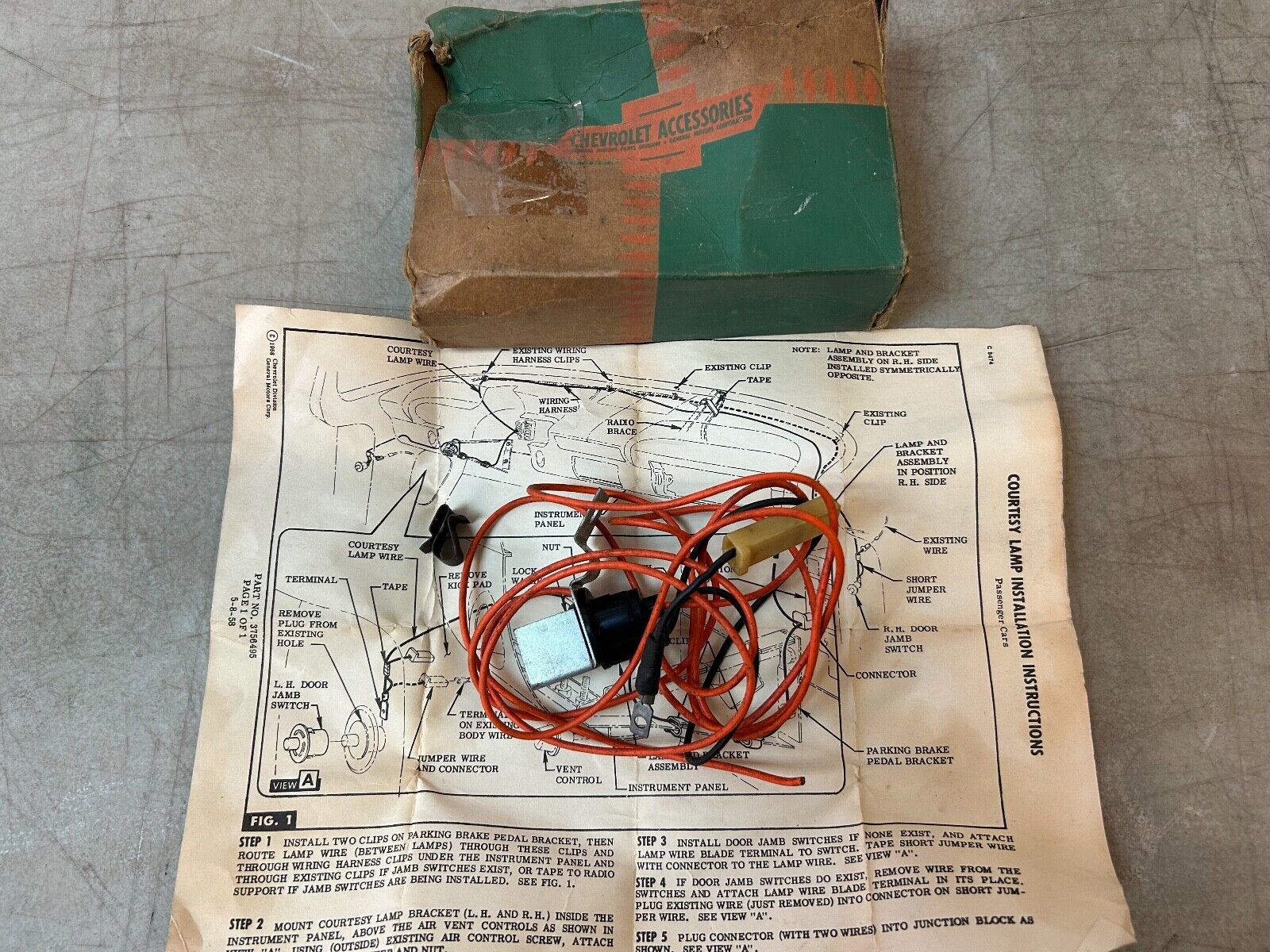 Chevrolet Courtesy Light kit. Under dash lamp housing with wiring and directions