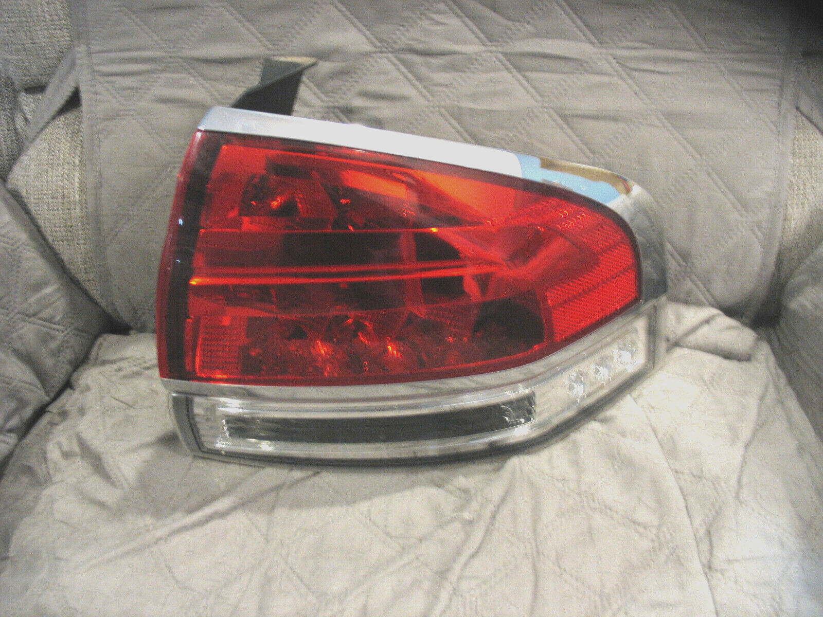 2011 2012 2013 2014 2015 LINCOLN MKX TAIL LIGHT RIGHT PASSENGER