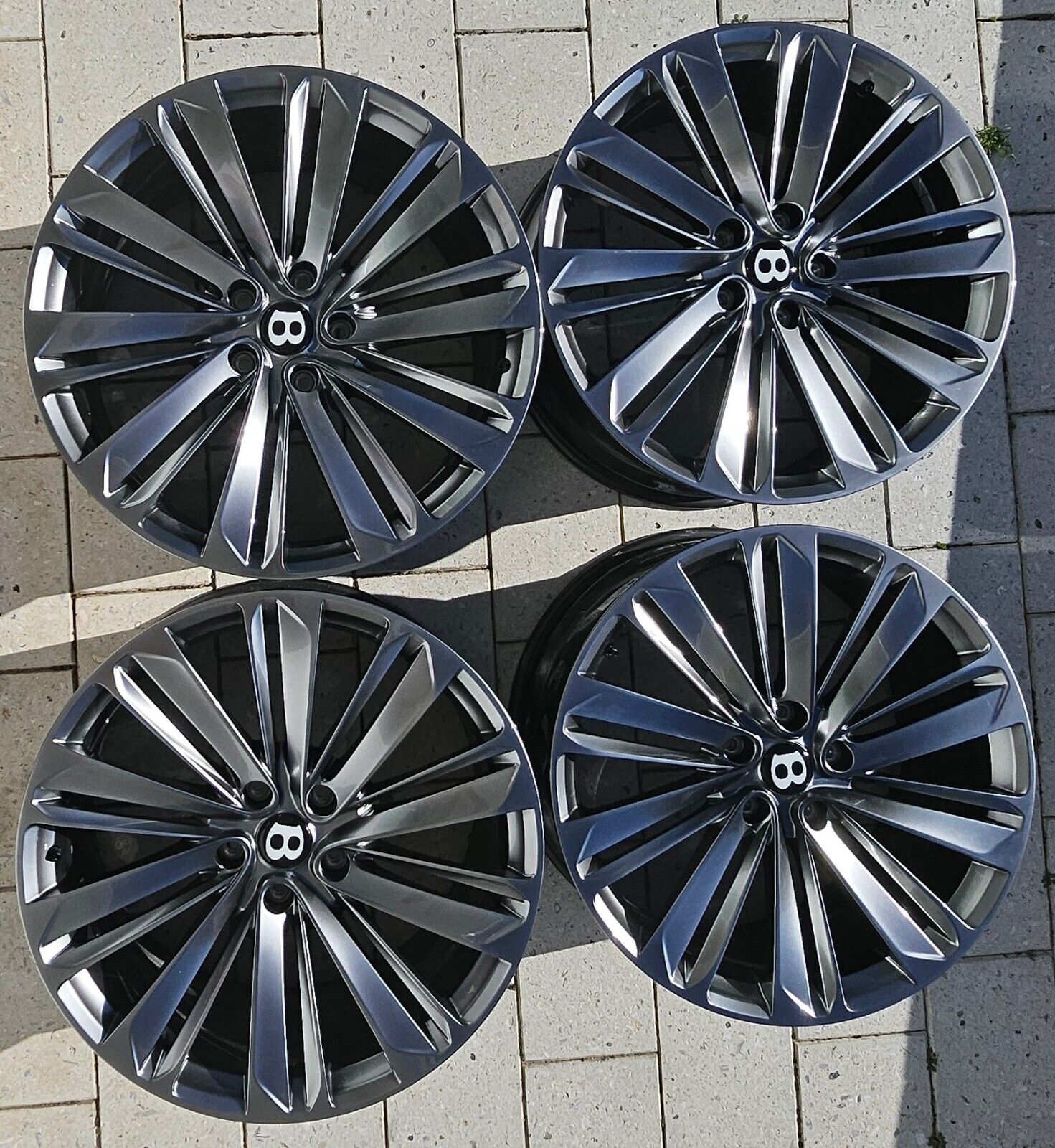 Bentley OEM Wheels 2022/23 Continental GT SPEED Edition 22 Speed Dark Tint
