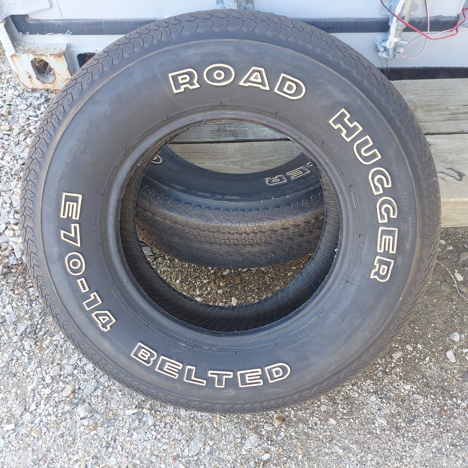 VINTAGE Monarch ROAD HUGGER E70-14 BELTED Tire white letter 4 ply polyester 70's