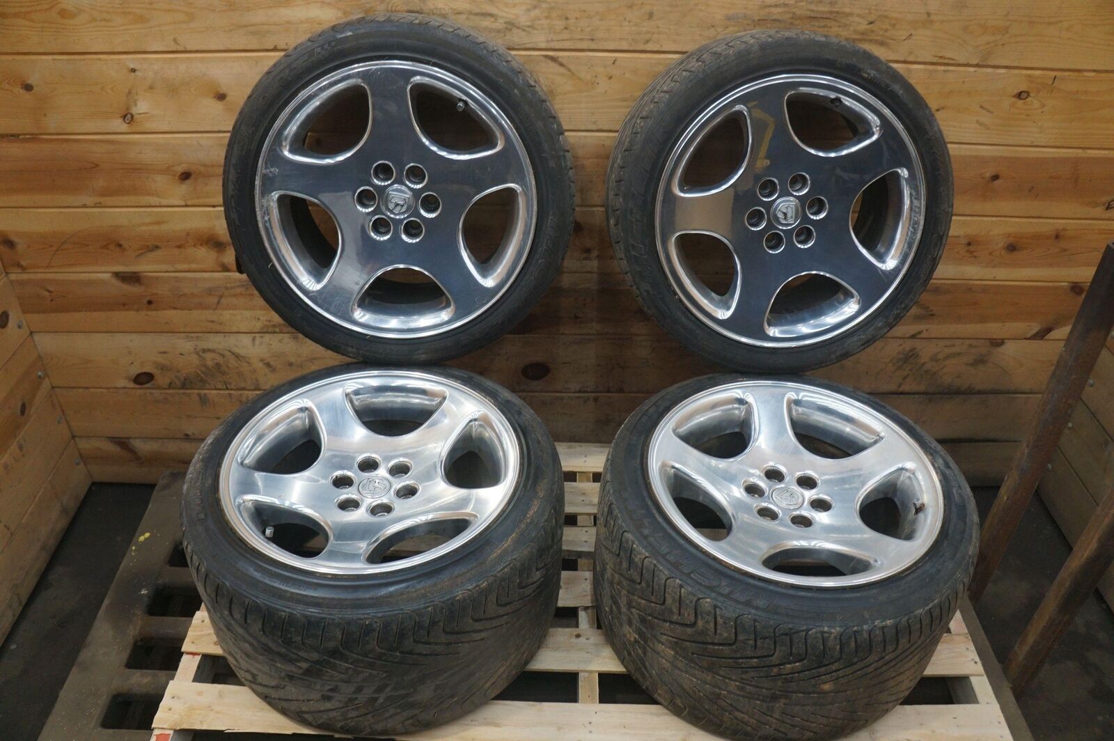 Set of Wheel Rim Tire Front 18x10 ET51 Rear 18x13 ET71 6x114 Viper 99-02 *NOTE