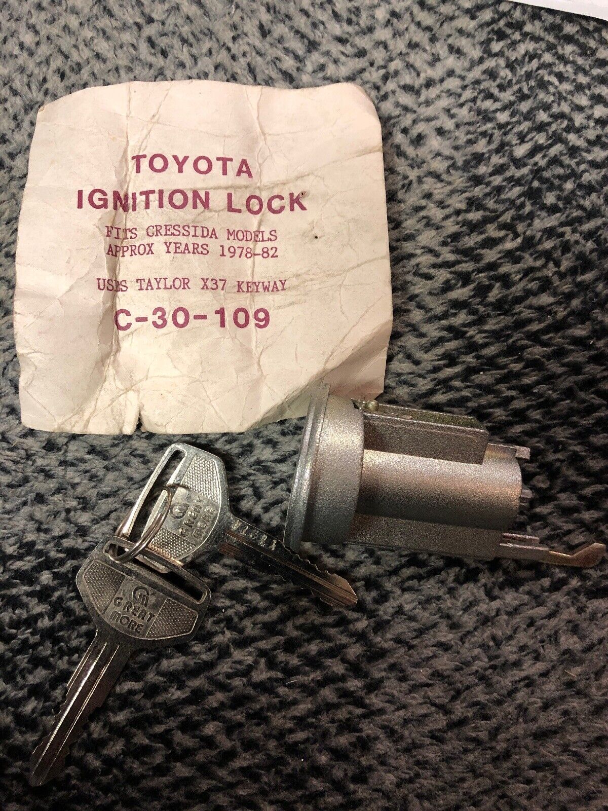 Toyota Cressida ignition lock ASP C-30-109 New With 2 Keys