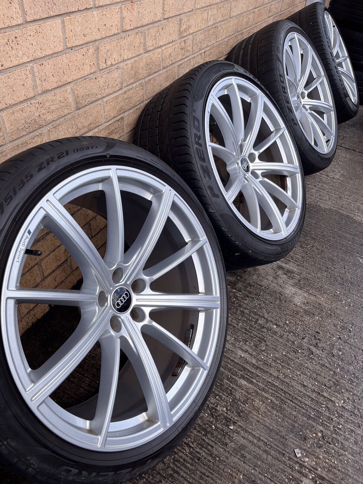 Set Of 21” Genuine Audi Wheels And Pirelli Tyres 5x112 Fits A4 A5 Q3 A6 A7